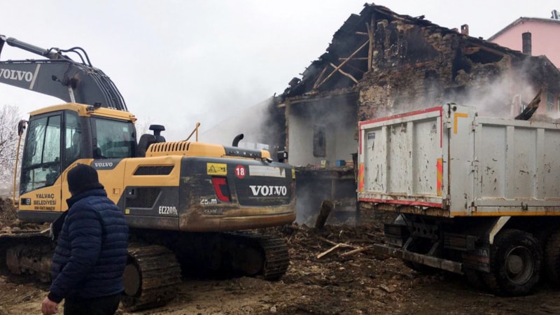 Isparta'daki Yalvaç Belediyesi, yangında ölen 3 kardeş için 1 milyon 635 bin lira tazminat ödeyecek