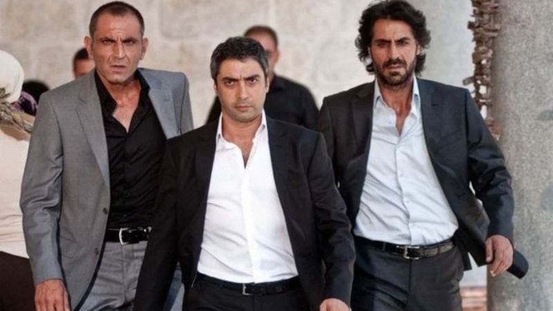 Ekranlara dönmeye hazırlanıyordu! Kurtlar Vadisi yeni sezon ne zaman başlayacak, hangi kanalda yayınlanacak?