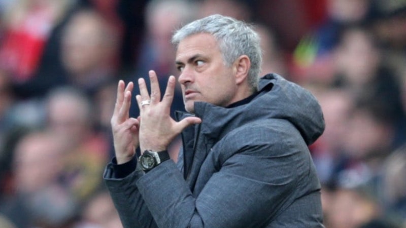 Jose Mourinho hakem odasını bastı: Neler olduğunu anlatın bana