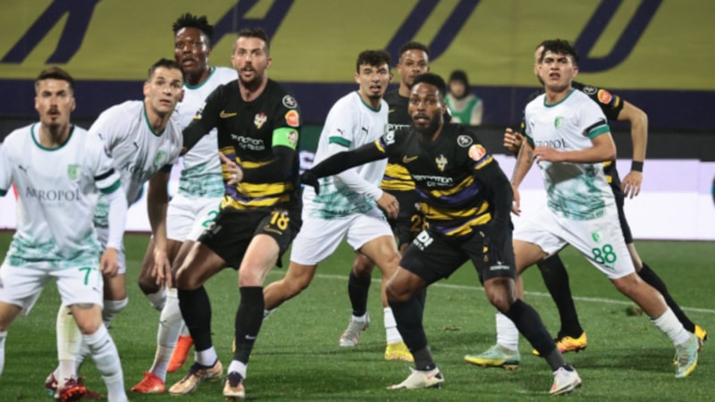 Eyüpspor Bodrumspor'u yendi: VAR sonucu iki kez değişen karar maça damga vurdu