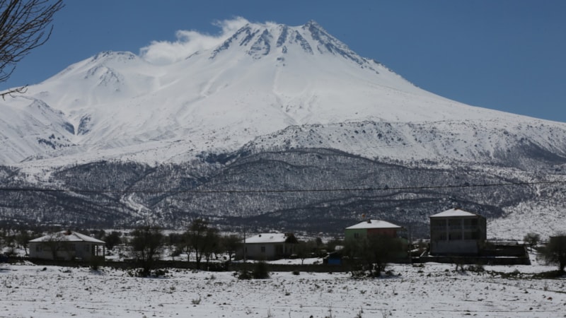 Depremlerin ardından gözler Tuz Gölü ve Hasan Dağı'na çevrildi! Uzmanlar volkanik hareketleri inceledi..