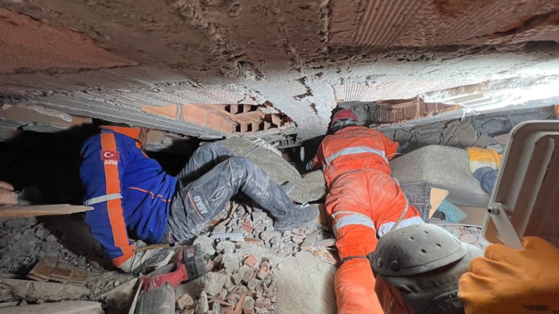 Malatya'daki arama kurtarma çalışmalarına katılan AFAD personeli, yaşadıklarını anlattı