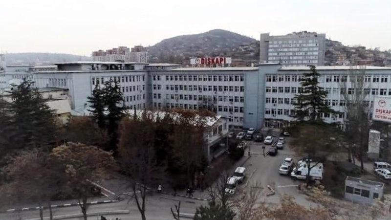 Ankara'daki Dışkapı Yıldırım Beyazıt Eğitim ve Araştırma Hastanesi yıkılıyor