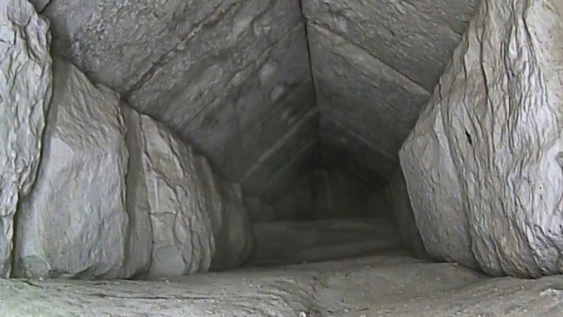 Büyük Piramit'te gizli koridor keşfedildi