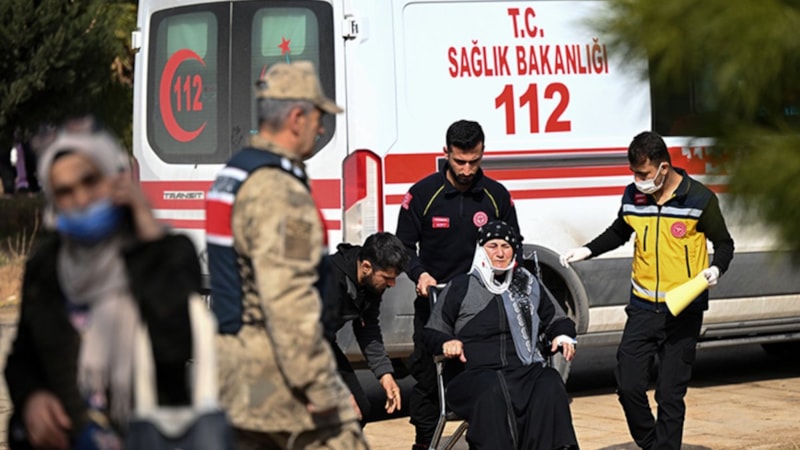 Sağlık çalışanları, deprem bölgesinde yaşadıklarını anlattı