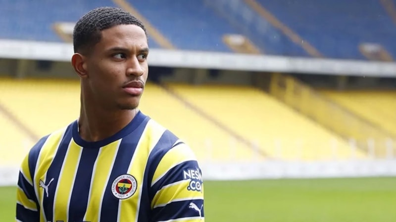 Parma'da Oosterwolde kriz çıkardı: Neden gönderdiniz