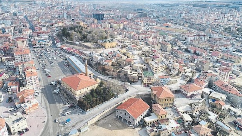 Niğde'nin depremlerden dolayı afet bölgesi ilan edilmesi bekleniyor