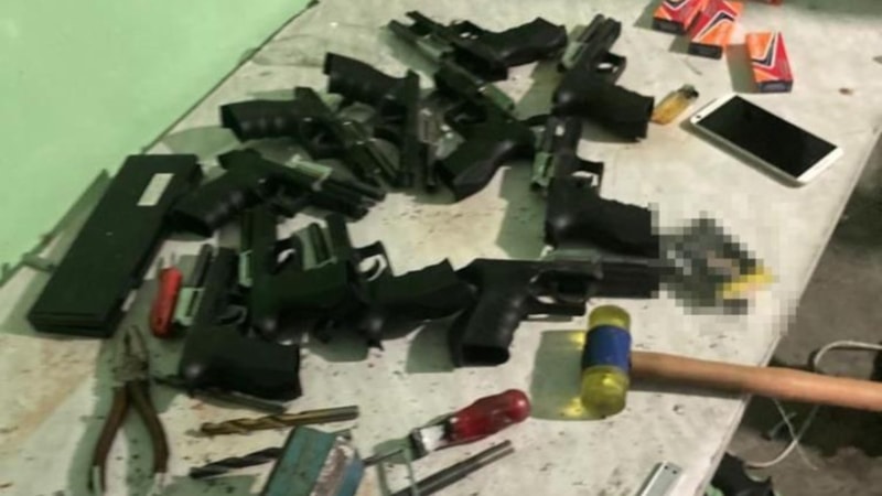 Adana'da silah atölyesine baskın