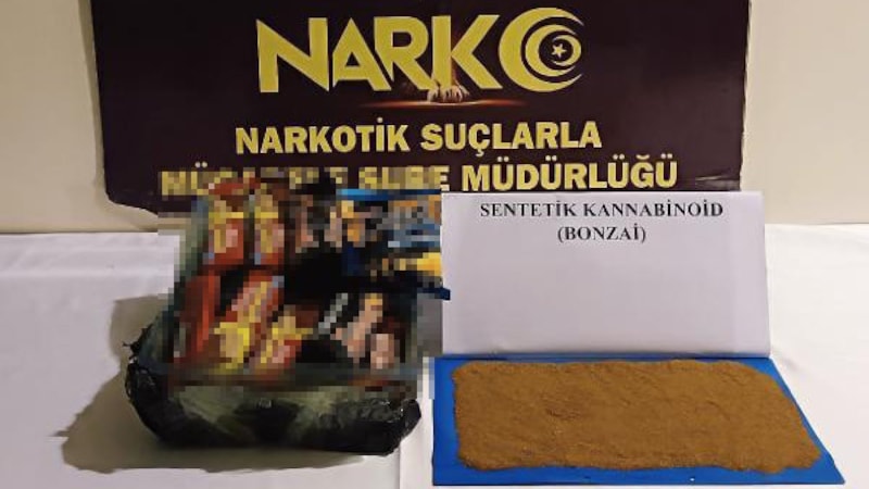 Osmaniye'de yolcu otobüsünde kargo paketine gizlenmiş uyuşturucu bulundu