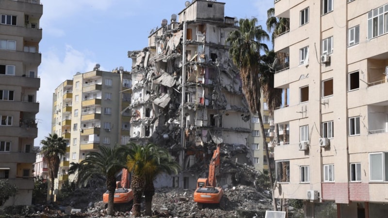 Osmaniye'de acil yıkım kararları uygulanıyor