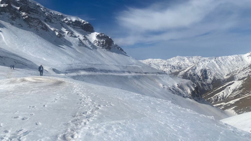 Van-Bahçesaray yolunda çığ tehlikesi: 40 gün sonra açılıyor