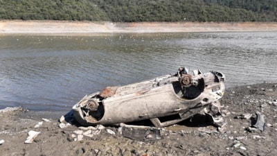 İstanbul'da su boyutu! Yüzeye çıkan çöpler kaldırılmadı