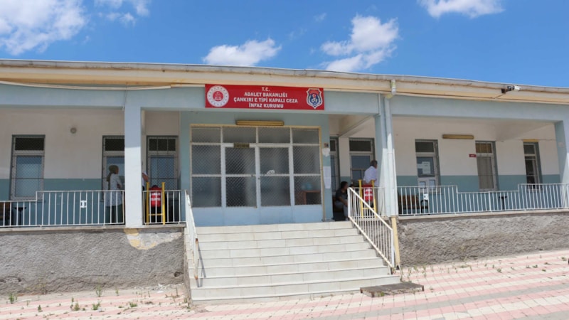 Çankırı Kapalı Cezaevi 'deprem' tehlikesi nedeniyle tahliye edildi