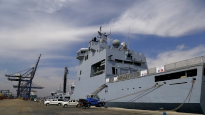 Pakistan'dan depremzedelere yardım taşıyan 3. gemi yola çıktı