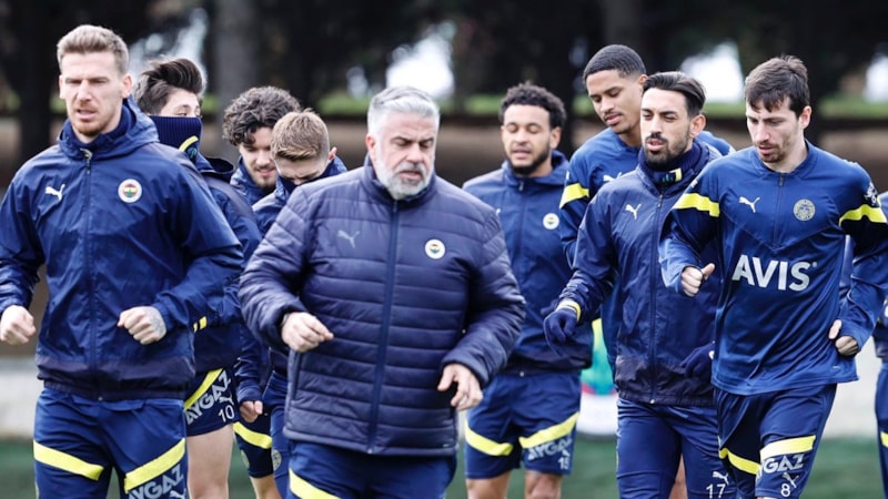 Fenerbahçe, Sevilla maçı hazırlıklarını sürdürdü