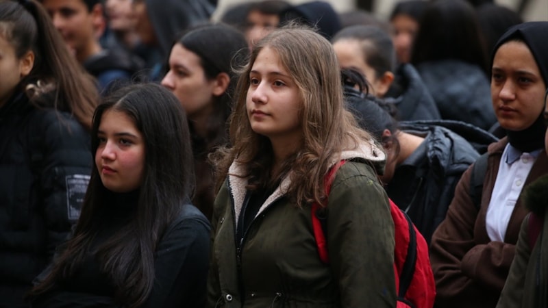 Deprem bölgelerinde eğitim! Gaziantep'te ders zili çaldı