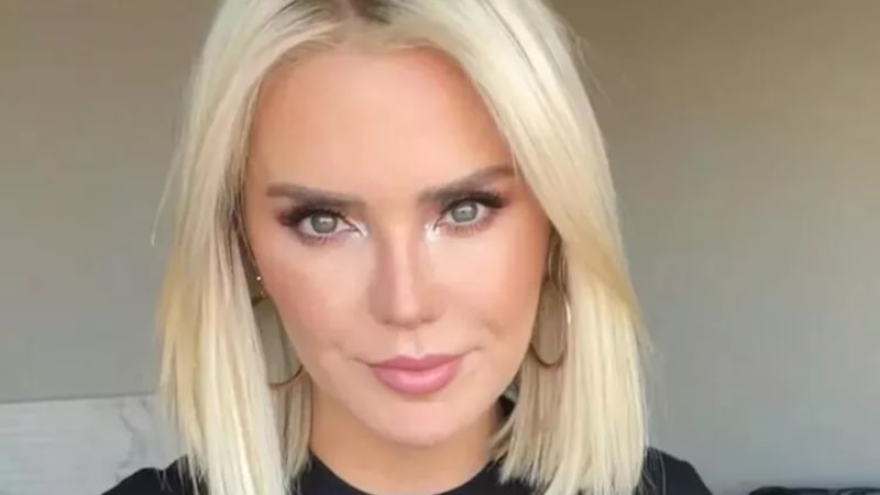 Ece Erken röportaj esnasında gözyaşlarına hakim olamadı