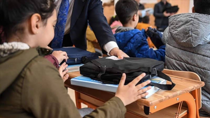 Afetten etkilenen 242 bini aşkın öğrencinin nakil işlemi tamamlandı