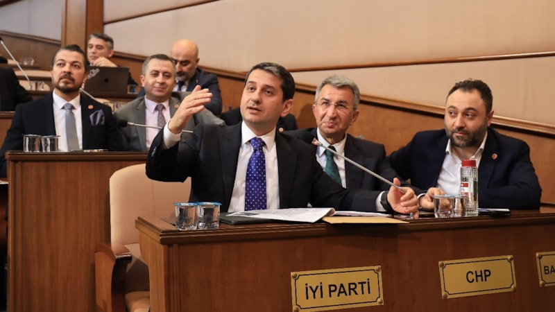 İBB, 3 milyar 449 milyon liralık borçlanma talep etti