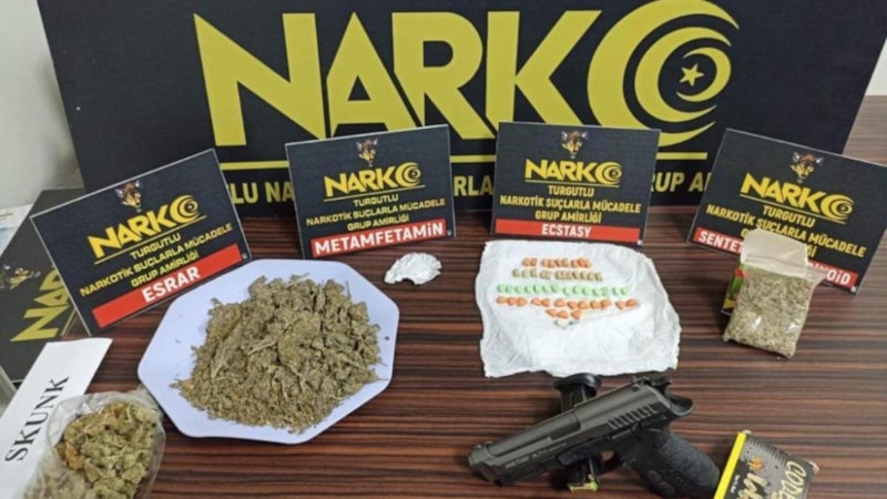 Manisa'da zehir tacirlerine operasyon! 2 kişi tutuklandı