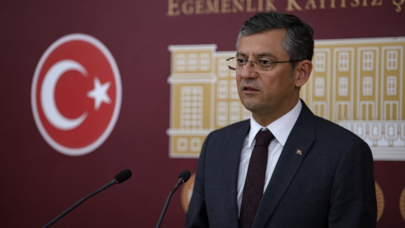 CHP Grup Başkanvekili Özgür Özel: HDP ile görüşme yarın olabilir