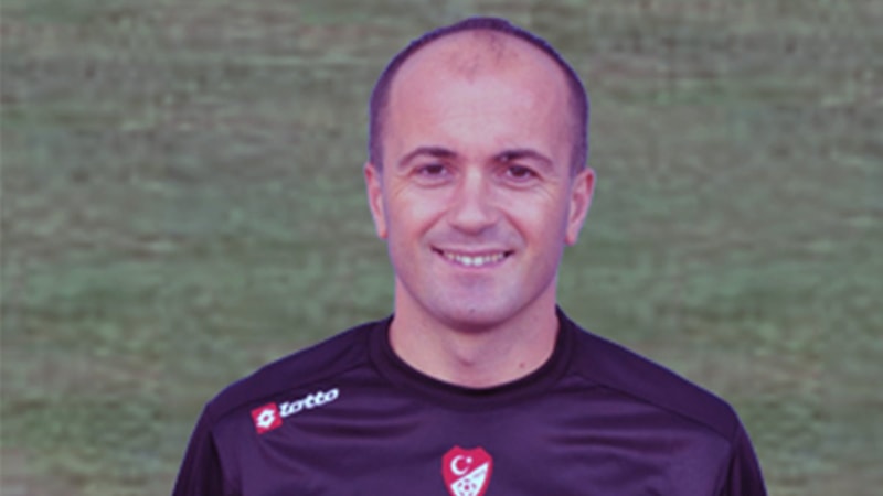 Muğla'daki futbol hakemi, köpeğe çarptığı için 3 yerinden bıçaklandı