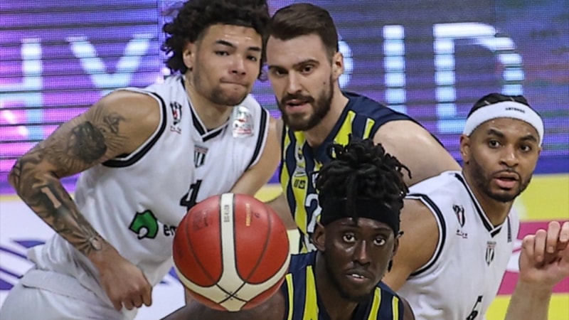 Basketbol derbisinde Fenerbahçe'den Beşiktaş'a 15 sayı fark