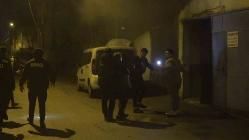 Bursa'da hurdalık alanda çıkan yangın maddi hasar oluşturdu