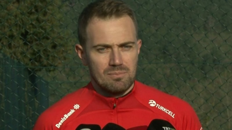 Mert Günok: Takım olarak hedefimiz Almanya