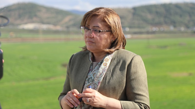 Fatma Şahin, Gaziantep’teki depremzede öğrencilere verilecek maddi desteğin detaylarını açıkladı