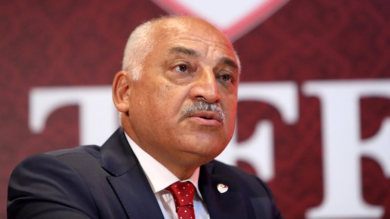 Mehmet Büyükekşi: Kız çocuklarımızı futbola kazandırmak için çalışıyoruz