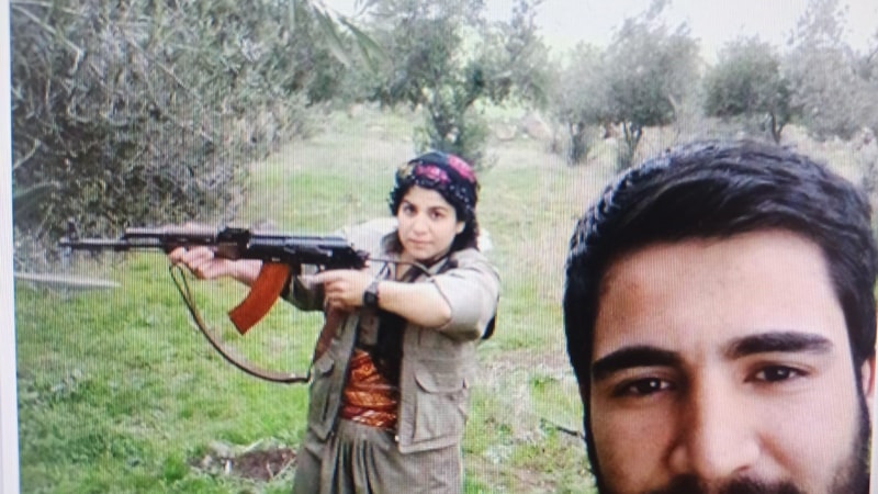 Afyonkarahisar'da kırmızı kategoride aranan teröristle fotoğrafı olan militan yakalandı