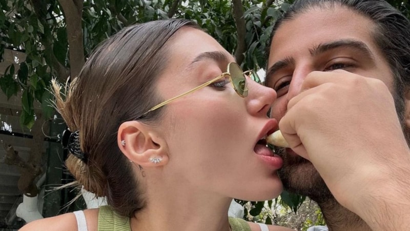 Şevval Şahin, sevgilisiyle dudak dudağa poz verdi