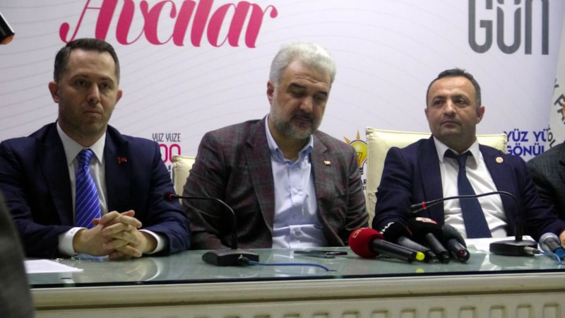 İstanbul'da Avcılar Gelecek Partisi Teşkilatı AK Parti'ye geçti