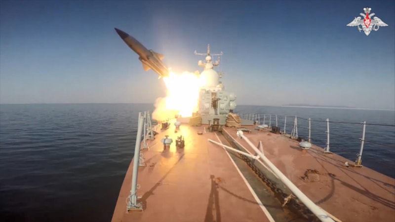 Rusya’dan hipersonik füze denemesi: 100 km uzaklıktaki hedef vuruldu