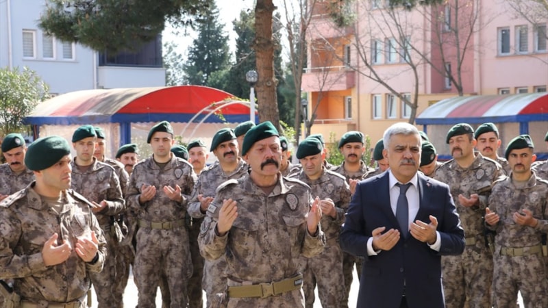 Samsun'dan 30 özel harekat polisi Suriye'ye uğurlandı