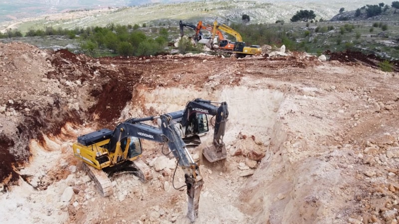 Adıyaman'da temeli atılan 25 bin kalıcı konutun inşasında çalışmalar başlanıldı