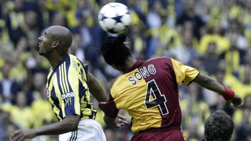 Fenerbahçe'nin eski futbolcusu Anelka kaçan şampiyonluk için Daum'u suçladı