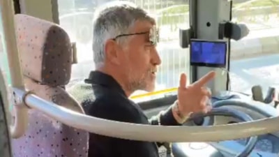 Edirne'de yolcularla tartışan midibüs şoförü kontak kapattı