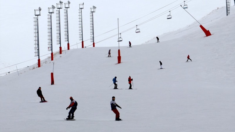 Palandöken Kayak Merkezi yoğunluk! Kar 123 santimetre