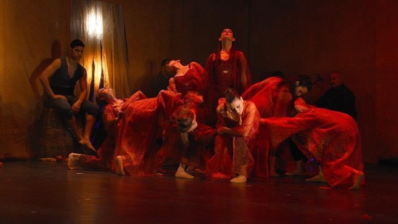 Nisan ayına özel iki bale gösterisi