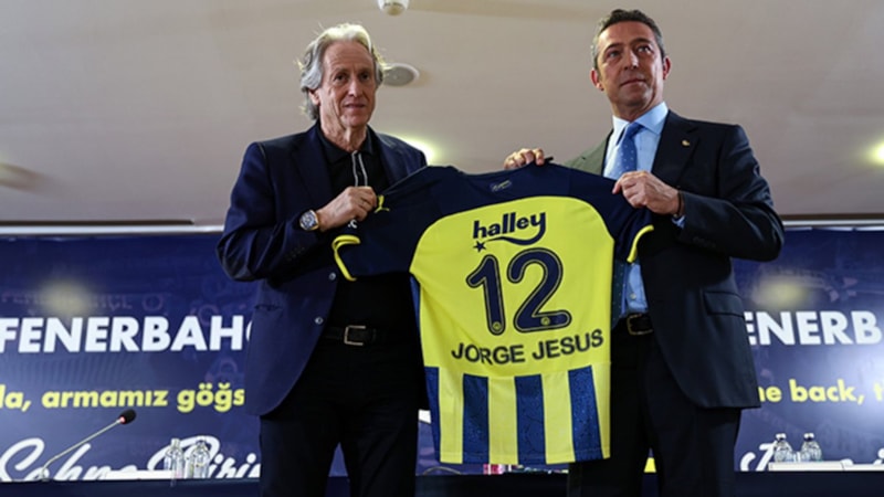 Fenerbahçe'de futbolcular Jorge Jesus'tan şikayetçi