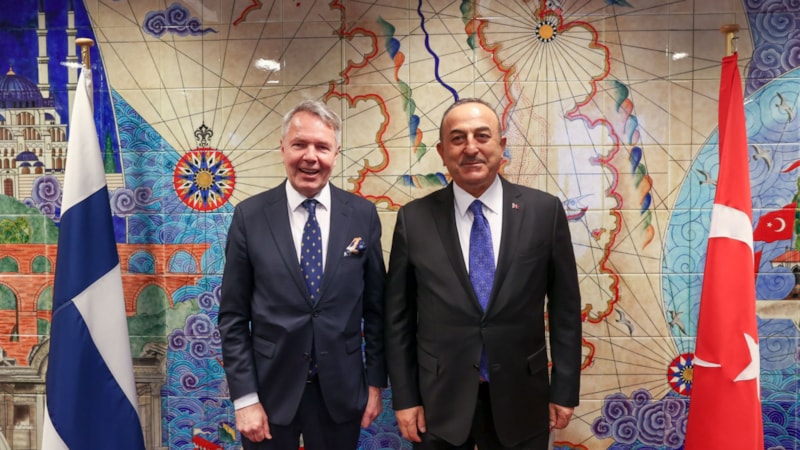 Mevlüt Çavuşoğlu, Finlandiya'lı mevkidaşı ile görüştü