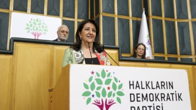 HDP'li Pervin Buldan'ın giydiği ceketin fiyatı dikkat çekti