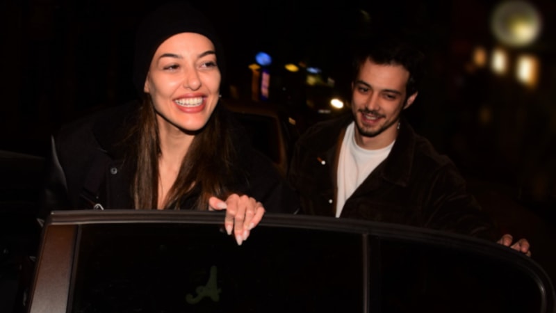 Dilan Çiçek Deniz ile aşk yaşayan Mert Yazıcıoğlu, Afra Saraçoğlu'nu sildi