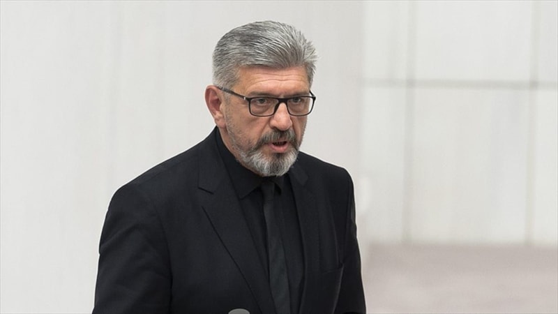 CHP'de Cihangir İslam, yeni dönemde listeye giremedi