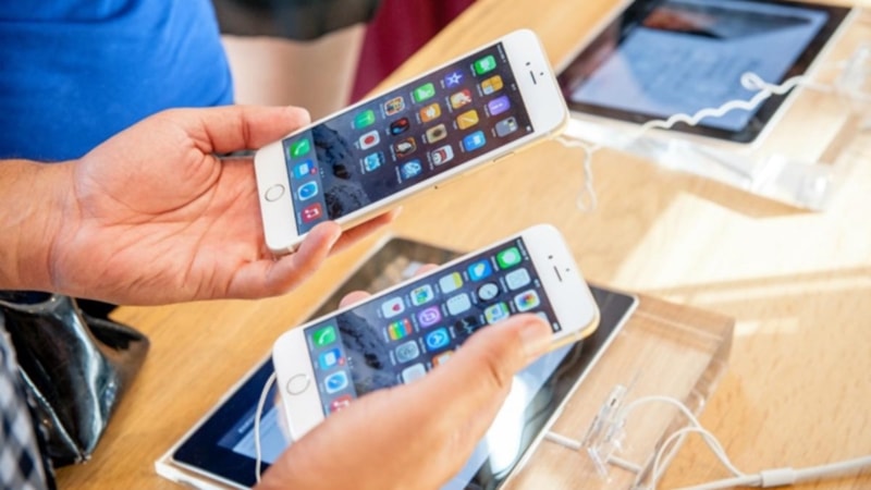 Hangi cep telefonu ve bilgisayarlarda vergi kalktı? Gençlere vergi indirimi kaç TL?