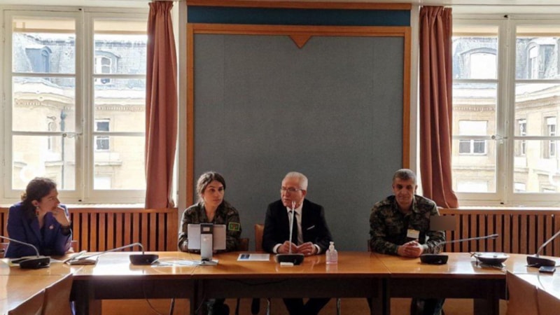 Fransız vekiller şimdi de PKK/YPG elebaşlarını ağırladı