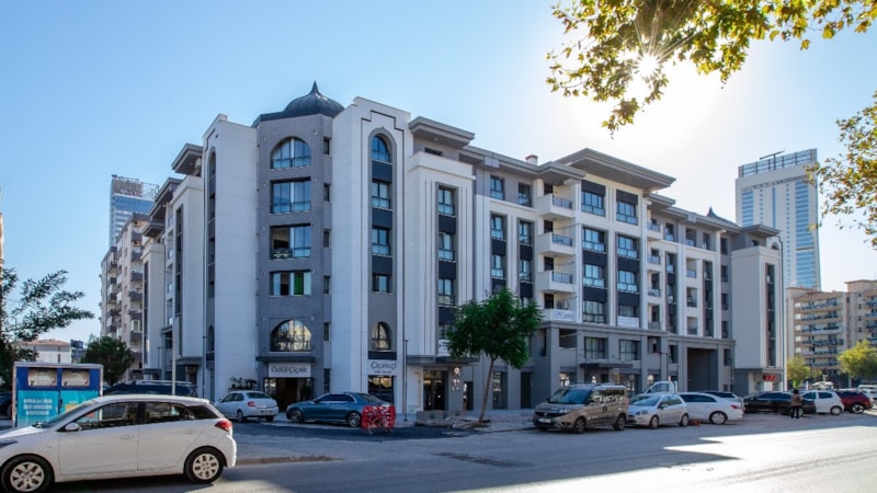 İzmir'de 1 yılda depremin yaraları sarıldı