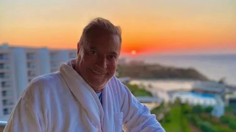 Mehmet Ali Erbil'den öpüşme itirafı